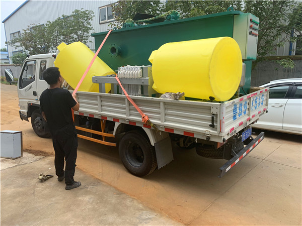 �⸡�C(j��)�b܇�l(f��)؛